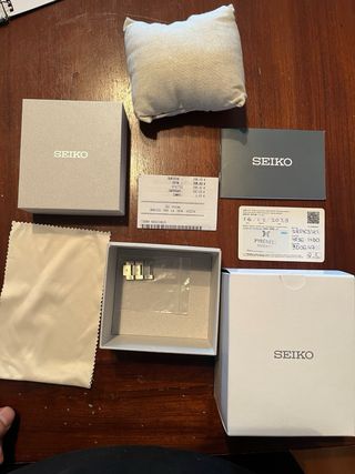 Reloj Seiko 5 Sport Beige/Plata