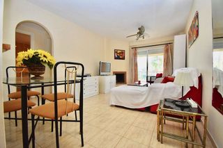 Piso en venta en Calahonda en Mijas