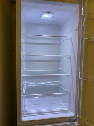 Nevera Hisense Nueva, apenas usada