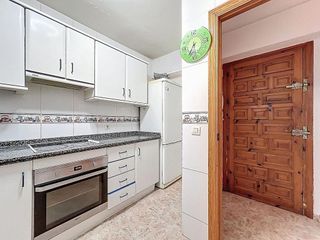 Piso en venta en Los Ángeles - Cruz de Caravaca en Almería