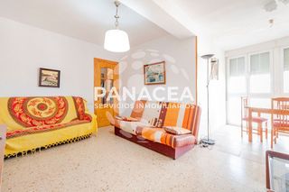 Piso en venta en Ciudad Jardín - Tagarete - El Zapillo en Almería