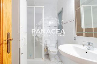 Piso en venta en Ciudad Jardín - Tagarete - El Zapillo en Almería