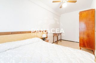 Piso en venta en Ciudad Jardín - Tagarete - El Zapillo en Almería