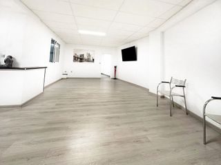 Local comercial en venta en Crevillent