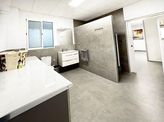 Local comercial en venta en Crevillent