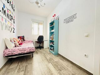 Piso en venta en La Granja-La Colina-Los Pastores en Algeciras