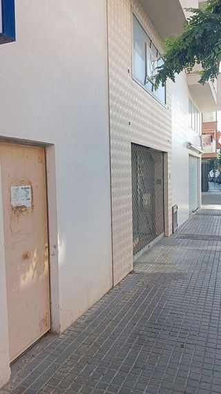 Local comercial en venta en Arroyo del Moro - Noreña en Córdoba