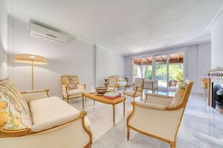 Chalet en alquiler en Nueva Andalucía centro en Marbella