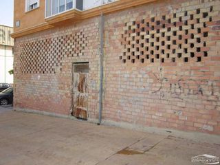 Local comercial en venta en Lucena