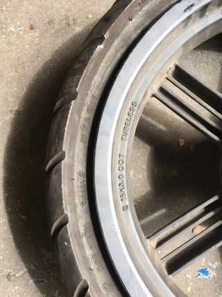 Neumático Kenda 120/80-16 con llanta