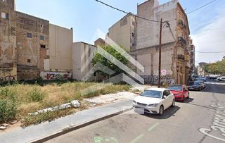 Terreno en venta en Barris Marítims en Tarragona