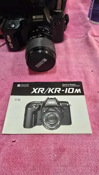 Cámara Analógica Ricoh KR-10M + Flash