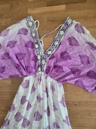 Vestido largo estampado morado y blanco