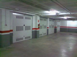 Garaje en venta en Els Pavos en Blanes