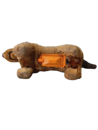 Antiguo perro de juguete