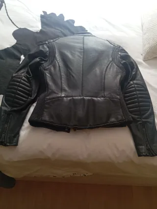 Chaqueta de cuero para moto