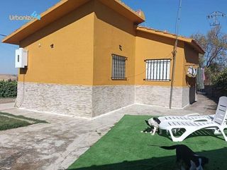 Chalet en venta en Ctra de Sevilla - Ronda sur en Badajoz