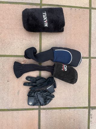 Carro de golf manual con palos