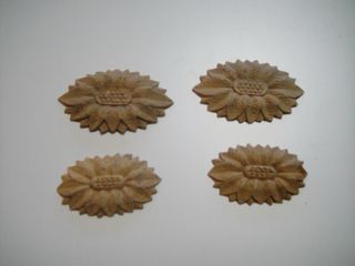 4 Rosetones tallados florales