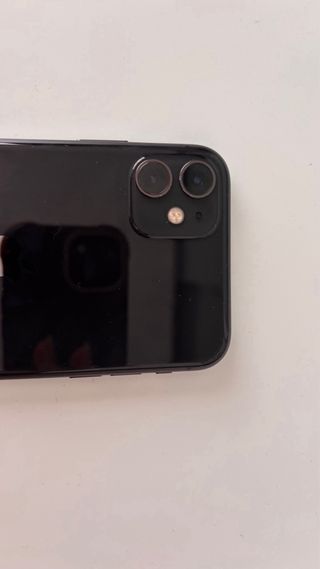 iPhone 11 Negro con funda
