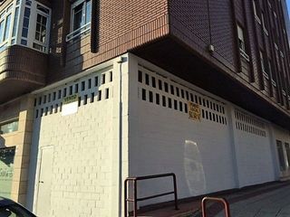Local comercial en alquiler en La Chantría - La Lastra en León