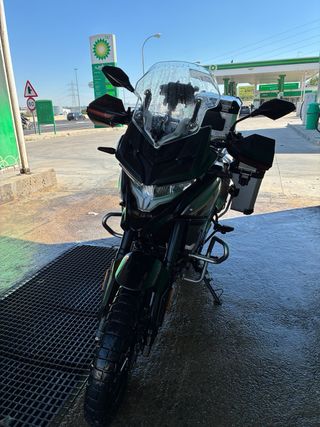 Moto Voge 650 Adventure Negra/Plata