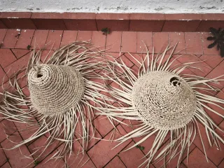 Lámparas artesanales mimbre.