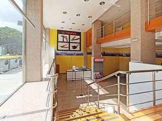 Local comercial en alquiler en Cuatro Caminos - Plaza de la Cubela en Coruña (A)
