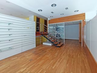 Local comercial en alquiler en Cuatro Caminos - Plaza de la Cubela en Coruña (A)