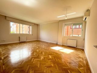 Piso en alquiler en San Pascual en Madrid