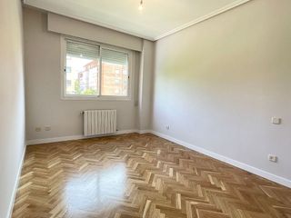 Piso en alquiler en San Pascual en Madrid