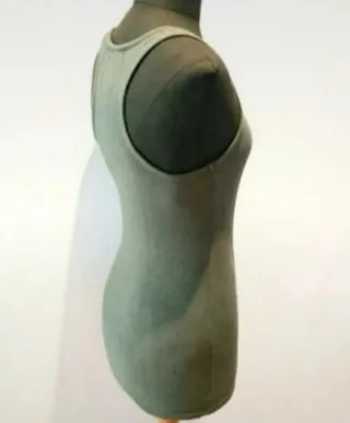 Camiseta sin mangas verde militar Bershka