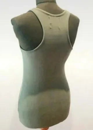 Camiseta sin mangas verde militar Bershka