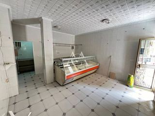 Local comercial en alquiler en Lucena