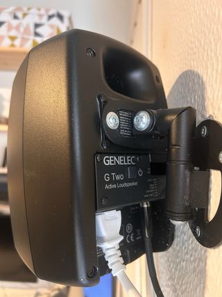 Pareja Altavoces Genelec 4020c y G Two