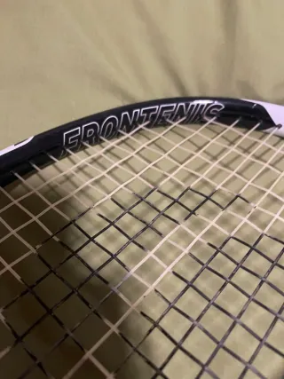 Raqueta de frontenis (Artengo) con grip.