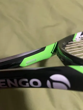 Raqueta de frontenis (Artengo) con grip.
