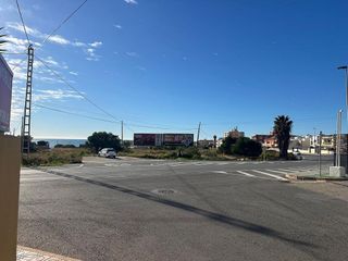 Local comercial en alquiler en Playa de los Locos en Torrevieja