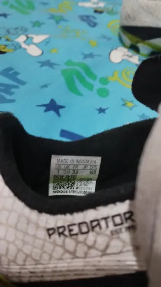 Botas fútbol Adidas Predator Talla 32