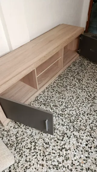 Mueble TV madera y gris