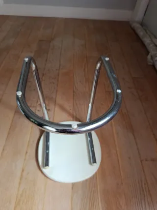 Taburete vintage cromado