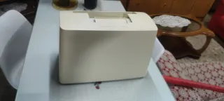 Máquina de coser y bordar Husqvarna