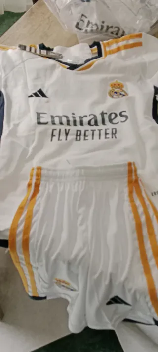 Conjunto Real Madrid niño/niña Adidas