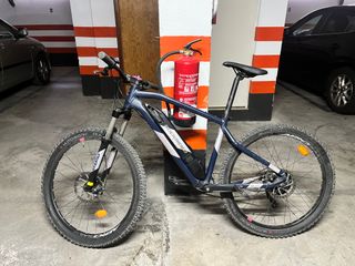 Bicicleta elettrica da montagna Rockrider