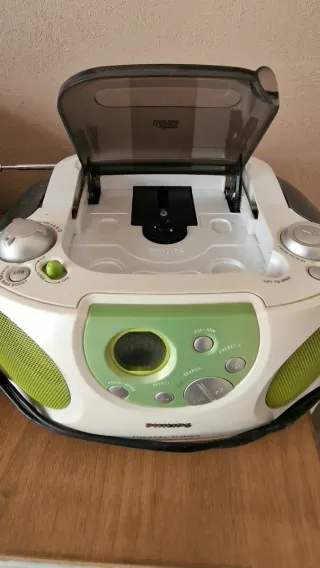 Radio CD Portátil Philips Digital Tuner