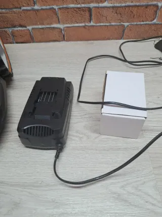 Robot tosaerba elettrico per giardini Lawnmaster OcuMow®16