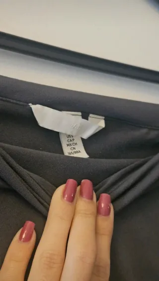 Blusa hombros descubiertos gris