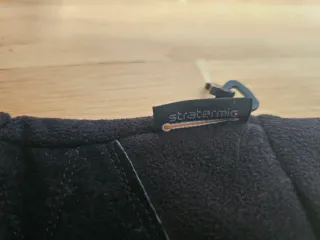 Manoplas Quechua negras