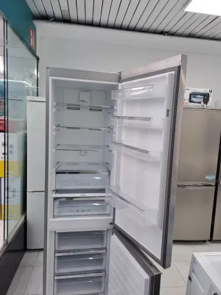 Nevera Smeg plateada 2,m con garantía