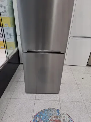 Nevera Smeg plateada 2,m con garantía